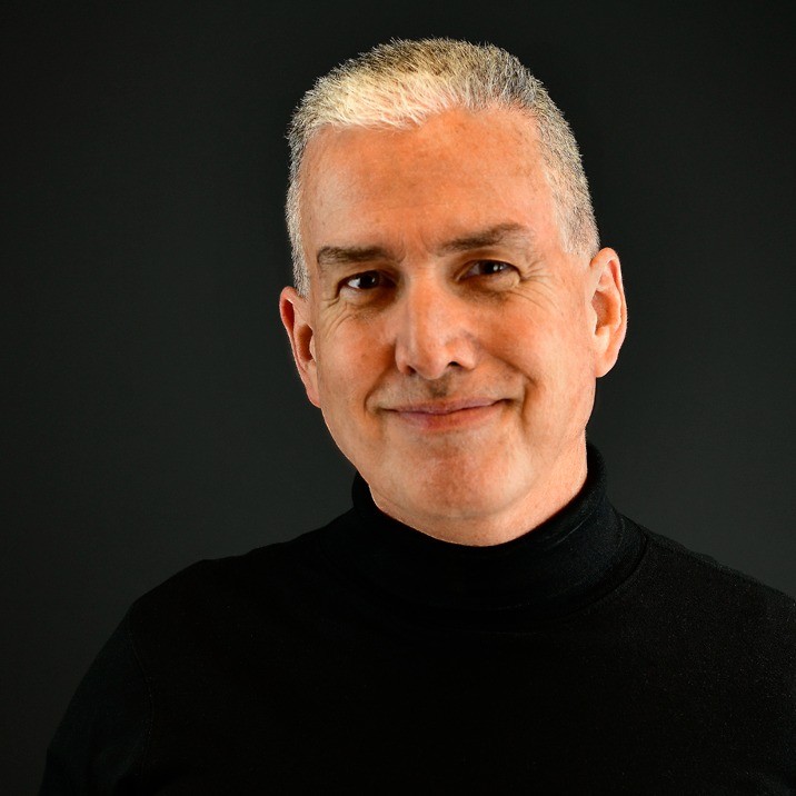 Chris Banks Headshot-1